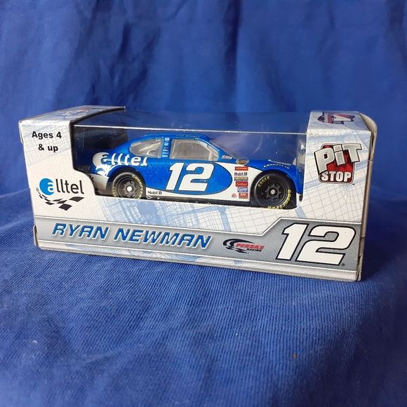 💯RARE Nascar PIT STOP Ryan Newman #12 COT Dodge Avenger 🇨🇦12.50 Can Shipping - Picture 10 of 16